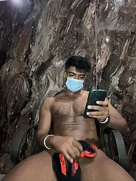 rony6663 online show from 10/19/25, 06:21