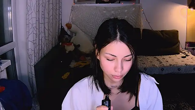 valorant girl online show from 01/09/25, 05:43