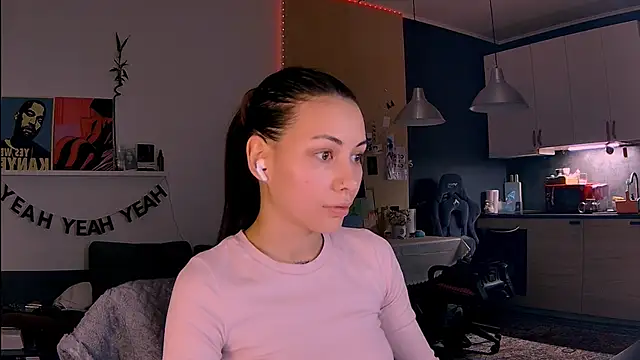 valorant girl online show from 02/12/26, 02:50