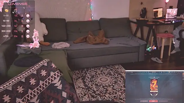 valorant girl online show from 03/03/25, 04:15