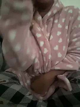 Snapshot of TEMPTING-TAMMY chatting on 10/29/25, 07:29 TEMPTING-TAMMY online show from 10/29/25, 07:29