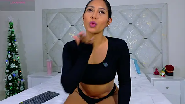 Anna risse online show from 12/05/25, 05:39