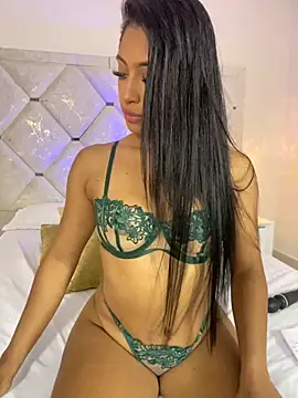 Snapshot of Anna_risse chatting on 09/15/25, 01:55 Anna risse online show from 09/15/25, 01:55