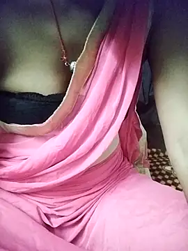 aadhini01 online show from 12/18/25, 07:50