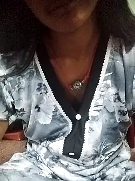 aadhini01 online show from 10/29/25, 05:45