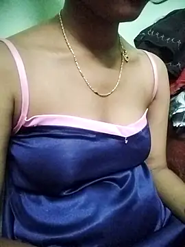 Snapshot of aadhini01 chatting on 02/20/25, 06:24 aadhini01 online show from 02/20/25, 06:24
