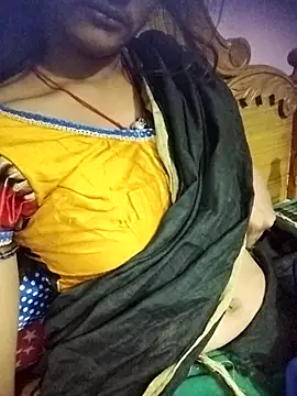 aadhini01 online show from 11/18/25, 04:21