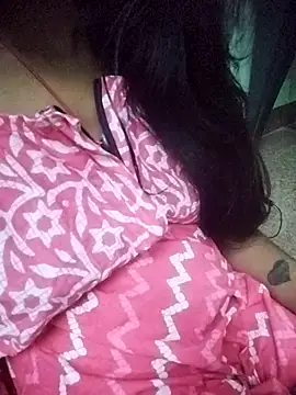 aadhini01 online show from 11/13/25, 04:11