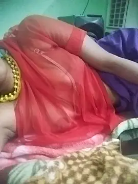Snapshot of aadhini01 chatting on 03/02/25, 01:15 aadhini01 online show from 03/02/25, 01:15