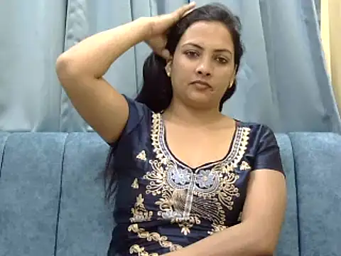 Snapshot of tripti2 chatting on 03/15/25, 08:21 tripti2 online show from 03/15/25, 08:21
