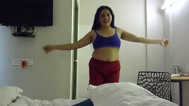 Snapshot of tripti2 chatting on 03/18/26, 01:42 tripti2 online show from 03/18/26, 01:42