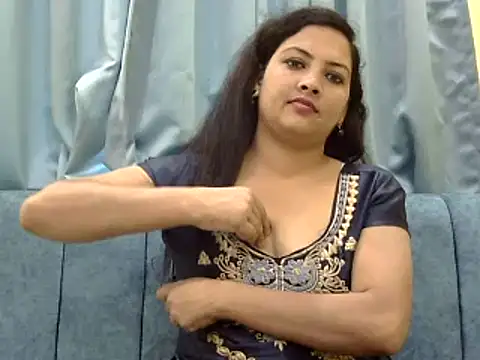 Snapshot of tripti2 chatting on 03/21/25, 04:17 tripti2 online show from 03/21/25, 04:17