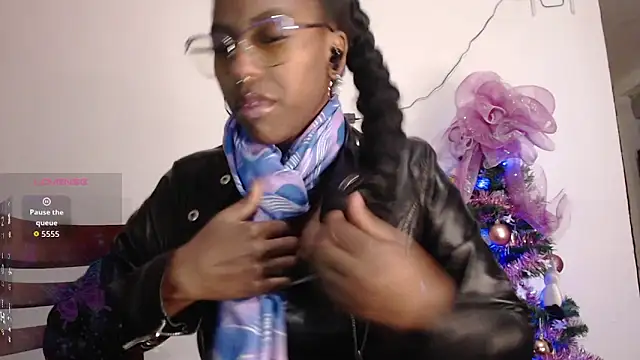 CoccoBele69 online show from 12/21/25, 02:24