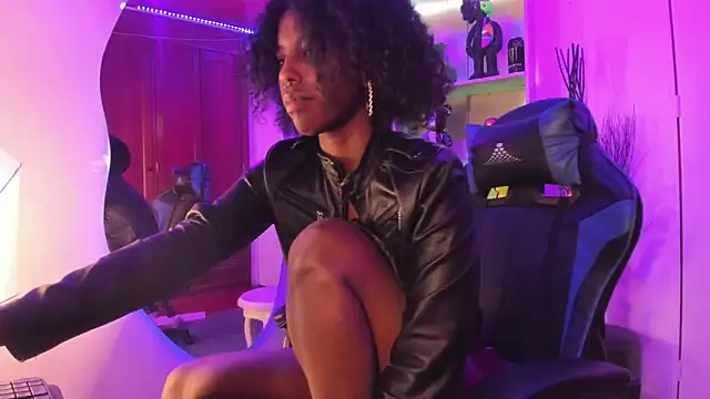 CoccoBele69 online show from 03/16/25, 07:04