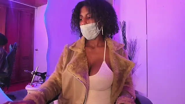 CoccoBele69 online show from 03/19/25, 03:09