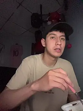 Snapshot of Stiven_017 chatting on 01/18/26, 12:36 Stiven 017 online show from 01/18/26, 12:36