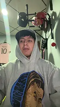 Snapshot of Stiven_017 chatting on 02/05/26, 02:07 Stiven 017 online show from 02/05/26, 02:07