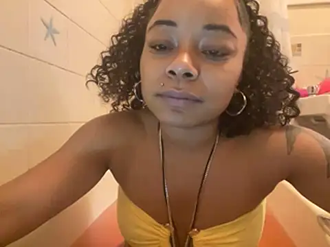 ChloeRebel online show from 12/21/24, 06:33