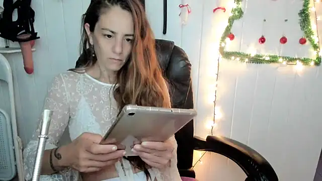 jessiburningheels online show from 12/14/25, 09:15