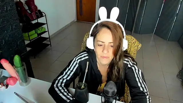 jessiburningheels online show from 02/26/25, 10:16