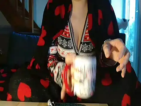 Lauzo21 online show from 12/17/25, 07:35