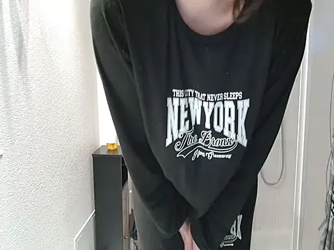 Lauzo21 online show from 02/18/26, 08:55