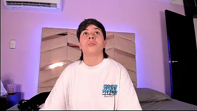 AbbySmiitth  online show from 03/22/25, 07:09