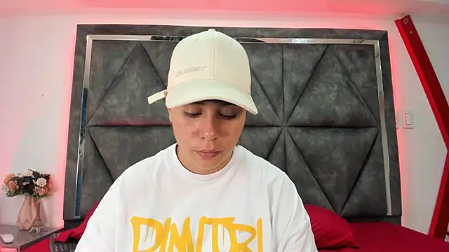 AbbySmiitth  online show from 12/19/25, 07:05