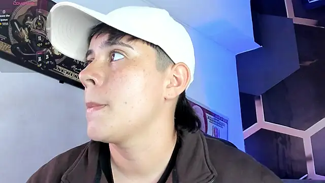 AbbySmiitth  online show from 11/12/25, 07:29