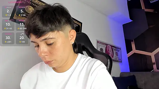 AbbySmiitth  online show from 11/02/25, 05:40