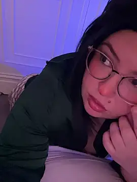 Snapshot of yourcutesarah chatting on 03/16/25, 06:01 yourcutesarah online show from 03/16/25, 06:01