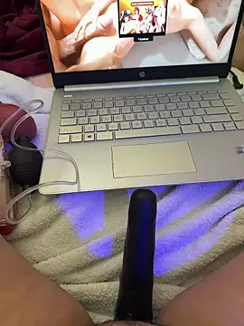 yourcutesarah online show from 11/06/25, 01:26
