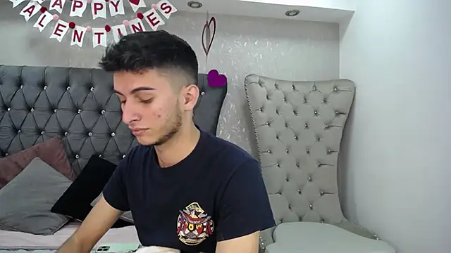 Snapshot of MrWilliseo chatting on 02/09/25, 08:13 MrWilliseo online show from 02/09/25, 08:13