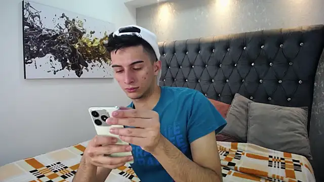 Snapshot of MrWilliseo chatting on 02/25/25, 07:27 MrWilliseo online show from 02/25/25, 07:27