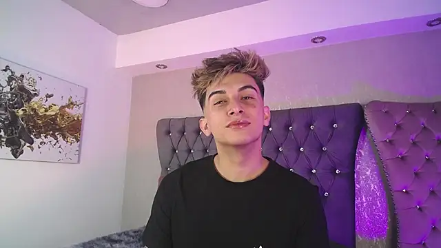 Snapshot of MrWilliseo chatting on 09/24/25, 02:18 MrWilliseo online show from 09/24/25, 02:18