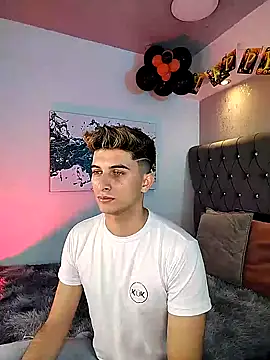 Snapshot of MrWilliseo chatting on 10/28/25, 08:19 MrWilliseo online show from 10/28/25, 08:19