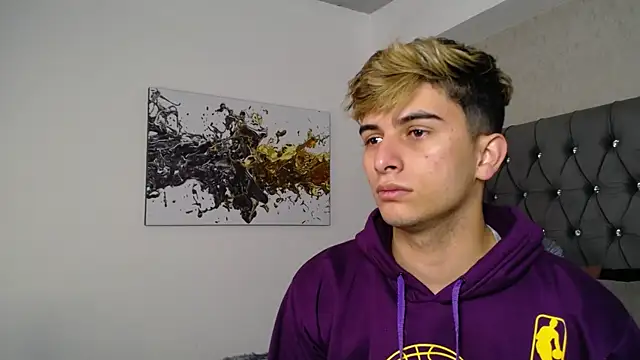 Snapshot of MrWilliseo chatting on 10/01/25, 02:38 MrWilliseo online show from 10/01/25, 02:38