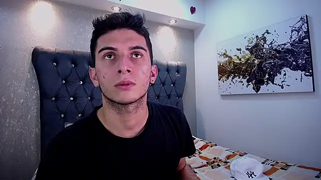 Snapshot of MrWilliseo chatting on 03/05/25, 10:43 MrWilliseo online show from 03/05/25, 10:43