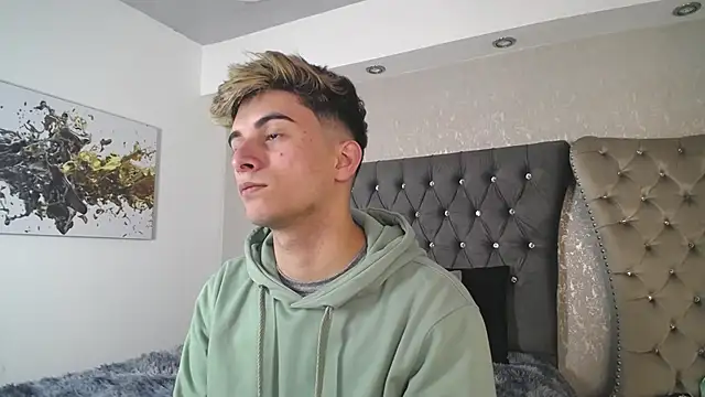 Snapshot of MrWilliseo chatting on 09/25/25, 02:39 MrWilliseo online show from 09/25/25, 02:39