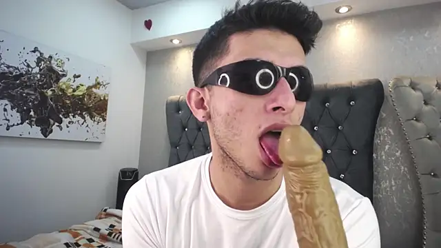 Snapshot of MrWilliseo chatting on 03/03/25, 10:31 MrWilliseo online show from 03/03/25, 10:31