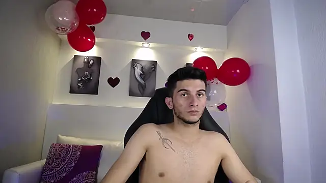 Snapshot of MrWilliseo chatting on 02/19/25, 02:01 MrWilliseo online show from 02/19/25, 02:01