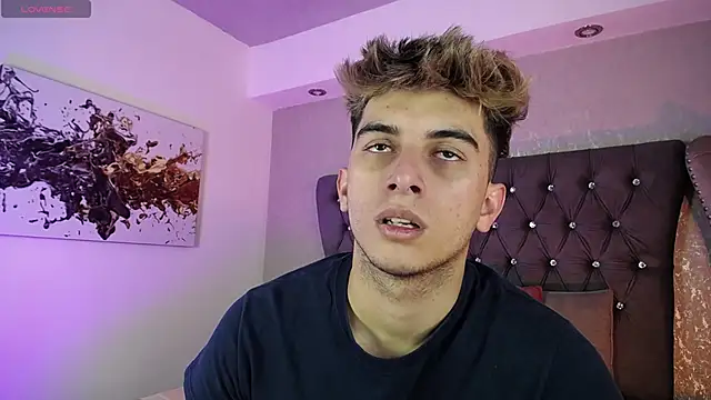 Snapshot of MrWilliseo chatting on 09/10/25, 07:57 MrWilliseo online show from 09/10/25, 07:57