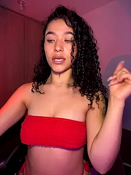 Crystal Dluna online show from 10/25/25, 02:39