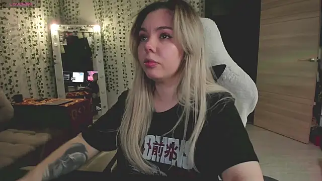 whoa-hoa-hoa-hoa-hoa online show from 03/07/26, 05:29