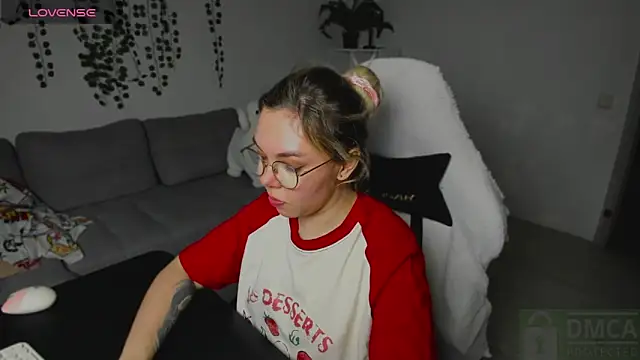 whoa-hoa-hoa-hoa-hoa online show from 01/15/26, 06:44