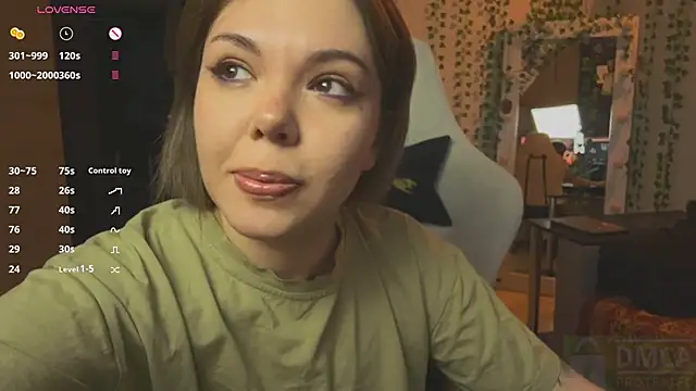 whoa-hoa-hoa-hoa-hoa online show from 04/18/26, 04:42