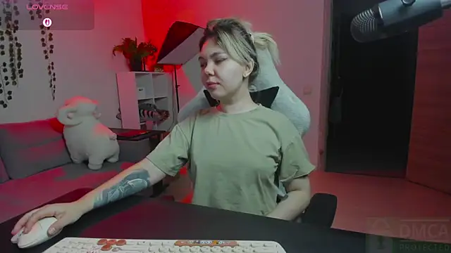 whoa-hoa-hoa-hoa-hoa online show from 02/09/26, 03:59