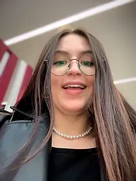 meow girl online show from 03/26/26, 10:35