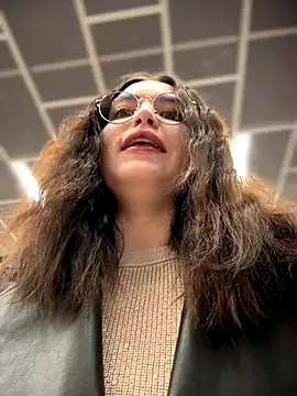 meow girl online show from 11/03/25, 11:03