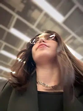 meow girl online show from 10/09/25, 10:49